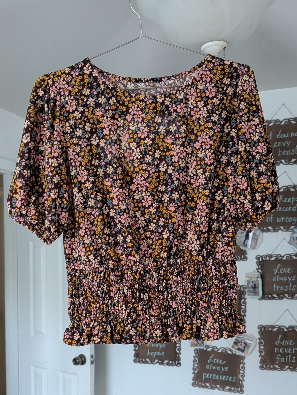Women’s Floral Short Sleeve Smocked Hem Top